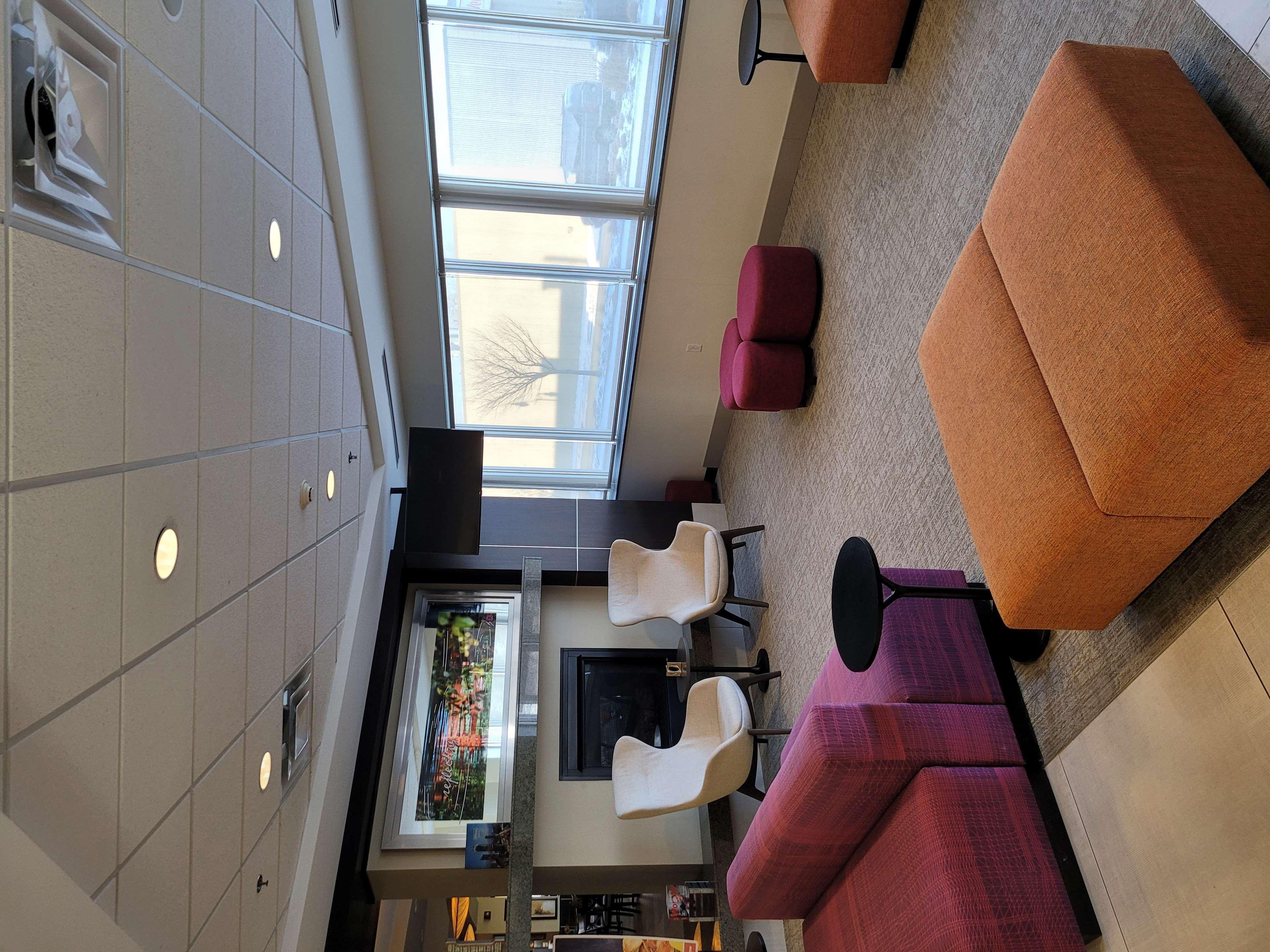 Hilton Garden Inn Mankato Downtown Exterior photo